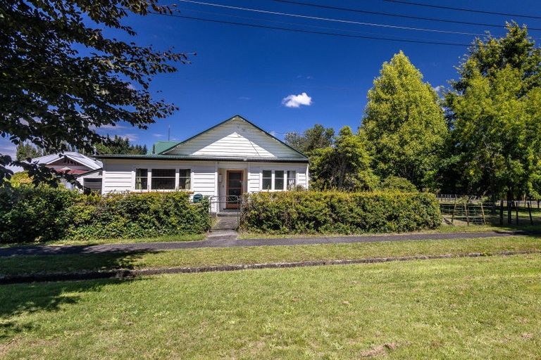 Photo of property in 44 Queen Street, Raetihi, 4632