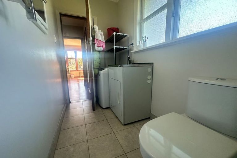 Photo of property in 121 Hamilton Avenue, Ilam, Christchurch, 8041