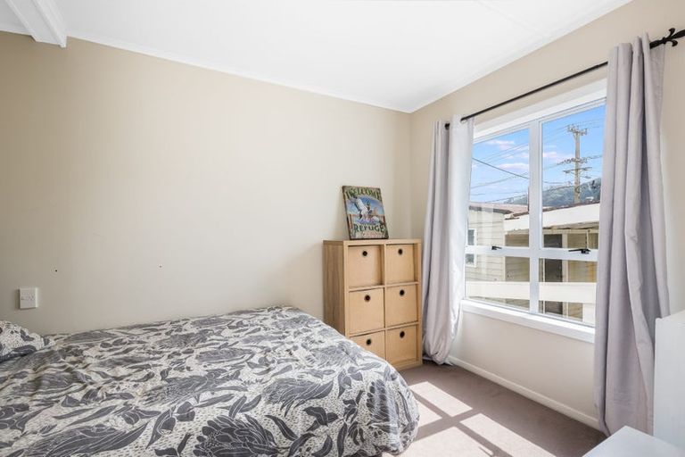 Photo of property in 34 Bledisloe Crescent, Wainuiomata, Lower Hutt, 5014