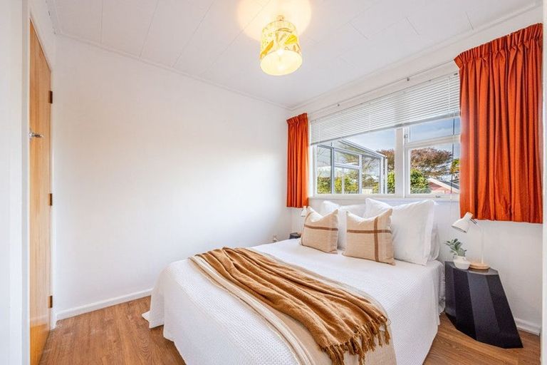 Photo of property in 8 Crichton Place, Taradale, Napier, 4112