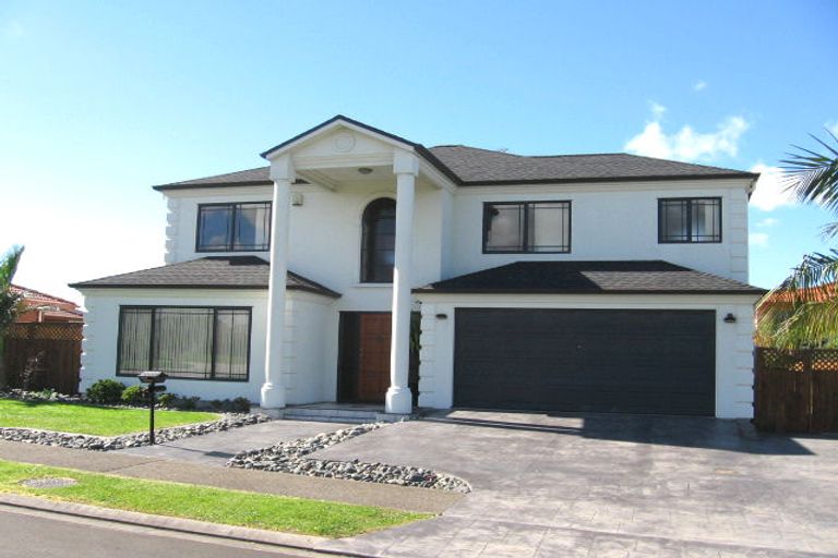 Photo of property in 4 Torelesse Road, Te Atatu Peninsula, Auckland, 0610