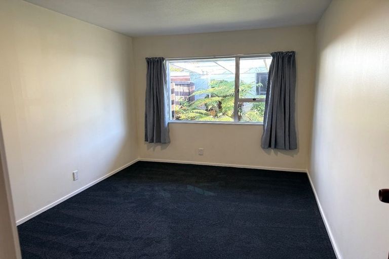 Photo of property in 1/43b Ambleside Drive, Burnside, Christchurch, 8053