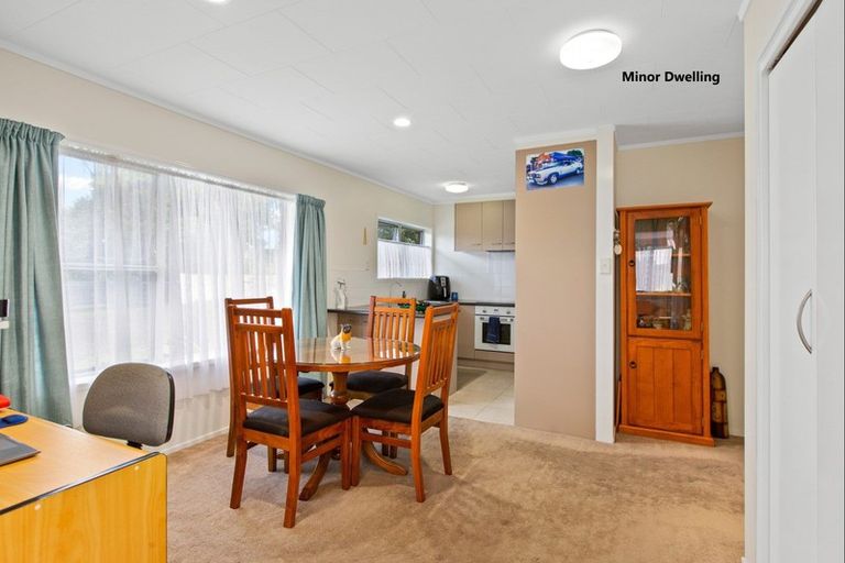 Photo of property in 20 Edgewater Grove, Orewa, 0931