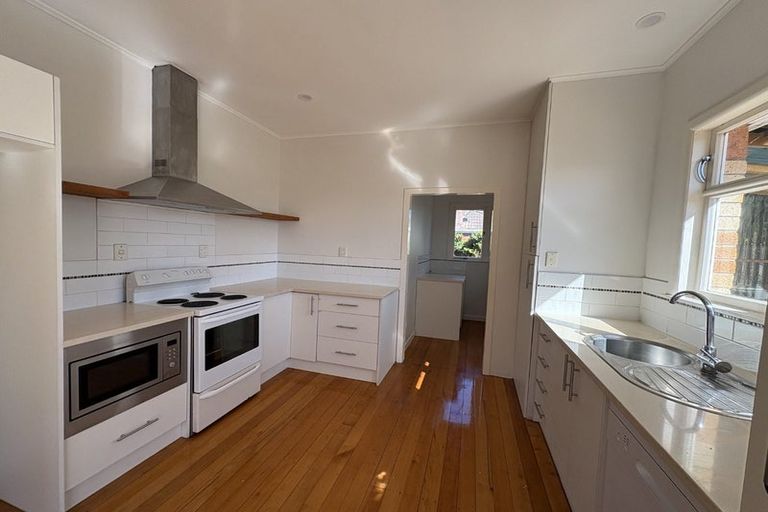 Photo of property in 2/44 Woolfield Road, Papatoetoe, Auckland, 2025