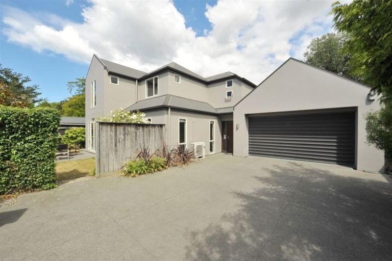 Photo of property in 19a Beatrice Place, Avonhead, Christchurch, 8042