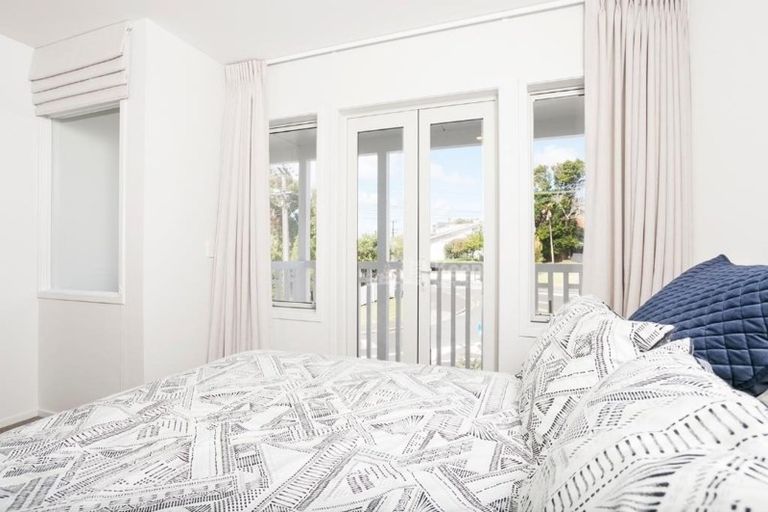 Photo of property in 9/83 Hinemoa Street, Birkenhead, Auckland, 0626