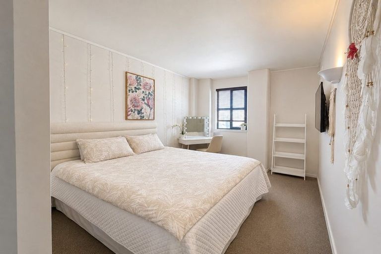 Photo of property in Tennyson Apartments, 6/25 Tennyson Street, Te Aro, Wellington, 6011