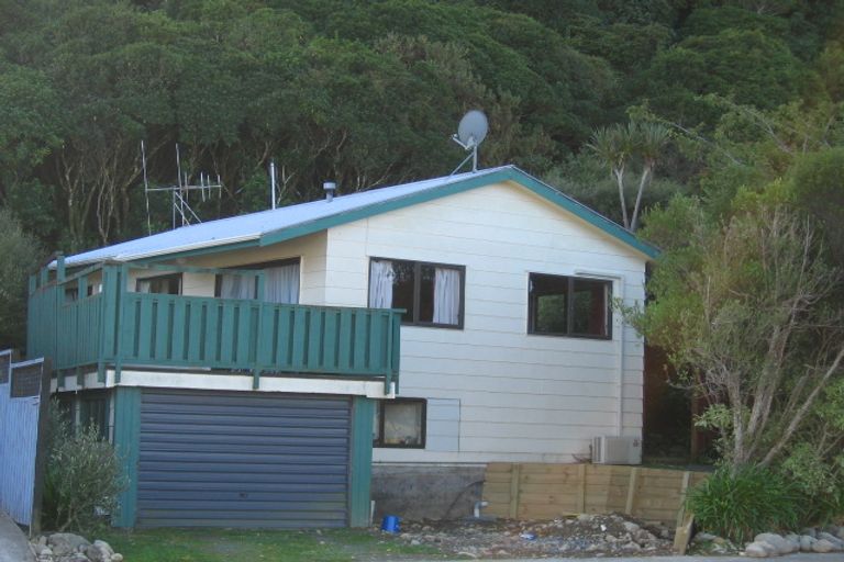 Photo of property in 103 Gillespies Road, Birchville, Upper Hutt, 5018