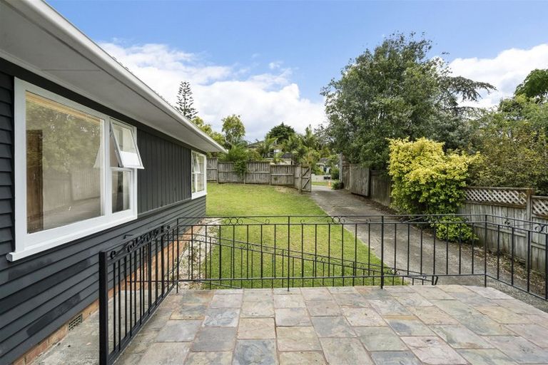Photo of property in 13 Bruce Road, Glenfield, Auckland, 0629