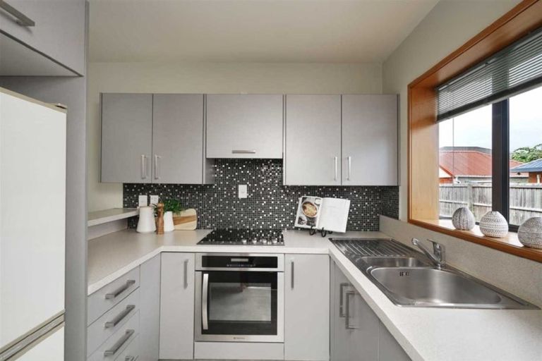 Photo of property in 3/96 Wainui Street, Riccarton, Christchurch, 8041