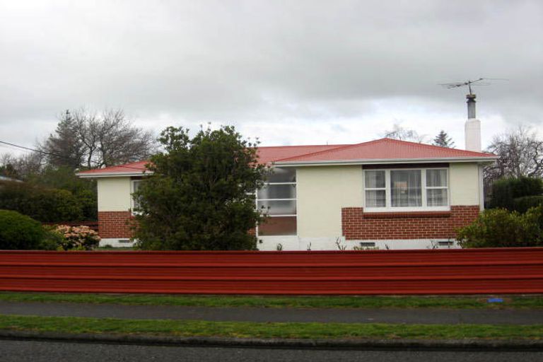 Photo of property in 25 Taverner Street, Carterton, 5713