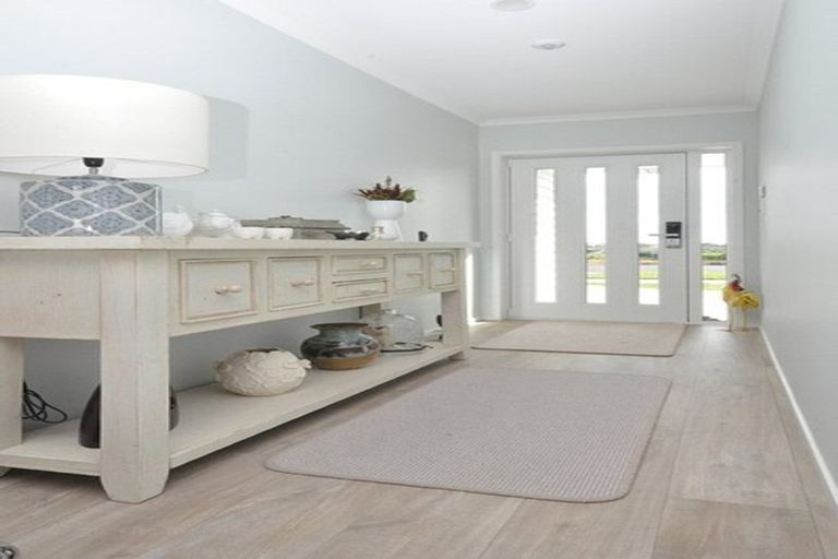 Photo of property in 254 Victoria Street West, Pukekohe, 2120