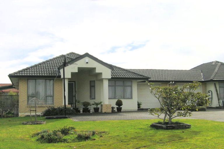 Photo of property in 10 Fernbrook Close, Burswood, Auckland, 2013