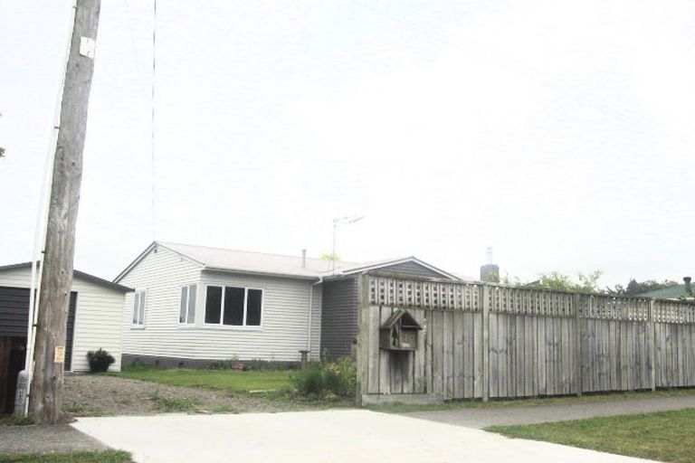 Photo of property in 8 Cameron Road, Te Puke, 3119