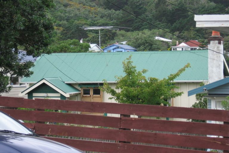 Photo of property in 51 Eden Street, Island Bay, Wellington, 6023
