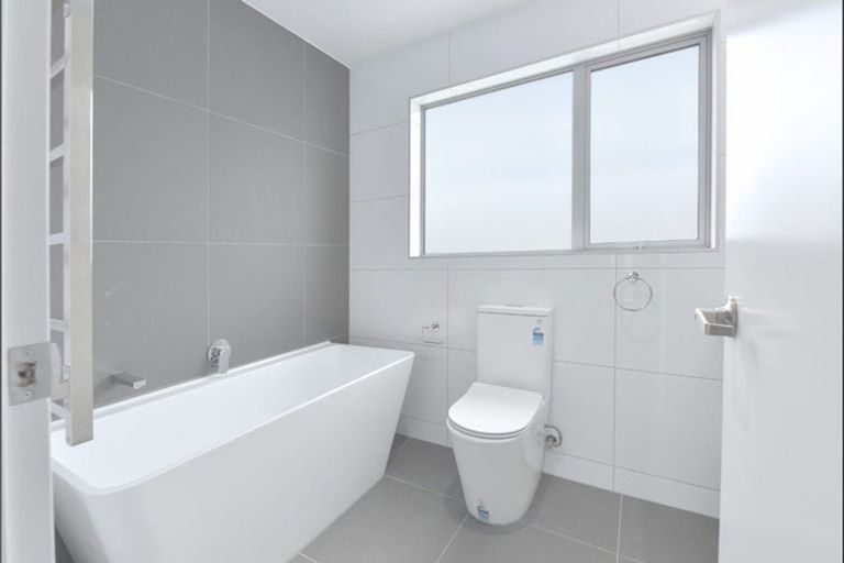 Photo of property in 169c Wallace Road, Mangere Bridge, Auckland, 2022