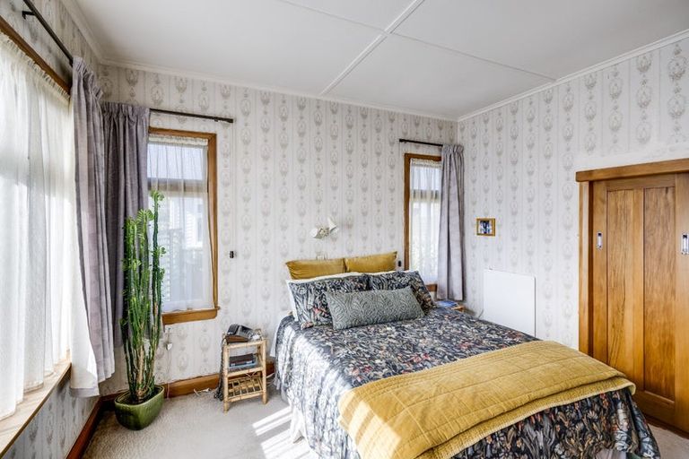 Photo of property in 4 Logan Avenue, Marewa, Napier, 4110