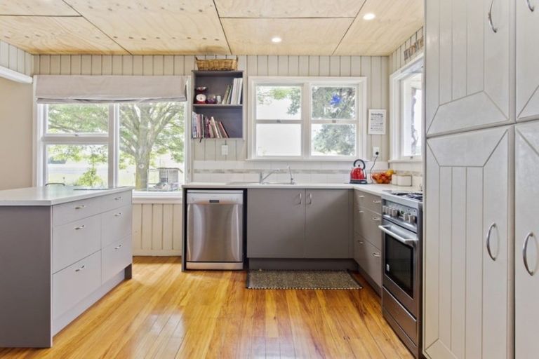 Photo of property in 379 Pyramid Valley Road, Pyramid Valley, Waikari, 7491