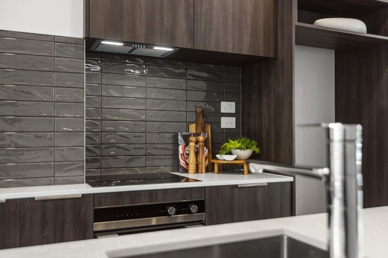 Photo of property in 2/19 Windlass Street, Long Bay, Auckland, 0630