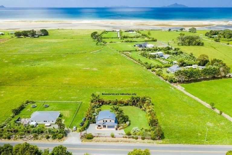 Photo of property in 381 Cove Road, Waipu, 0582