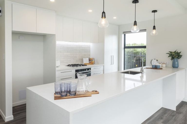 Photo of property in 21 Loch Tanna Way, Broomfield, Christchurch, 8042