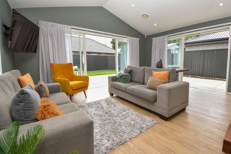 Photo of property in 15 Plimsoll Street, Carterton, 5713