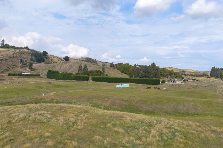 Photo of property in 52 Grant Road, Kinloch, Taupo, 3385