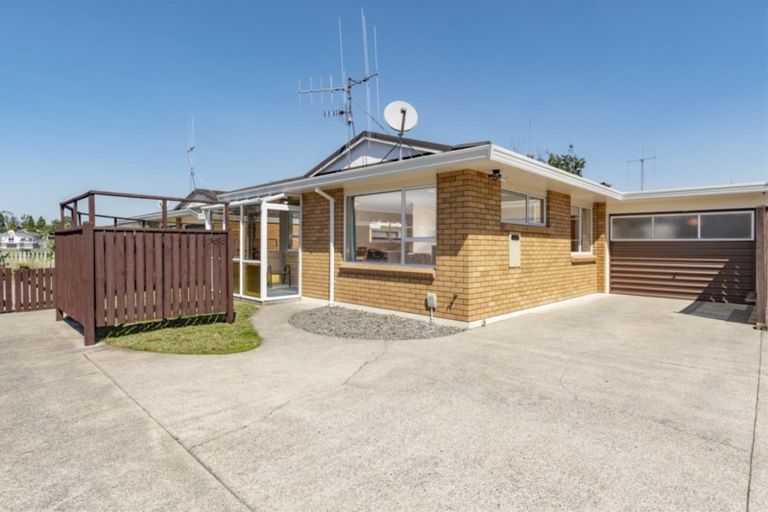 Photo of property in 2/76 Mansels Road, Greerton, Tauranga, 3112
