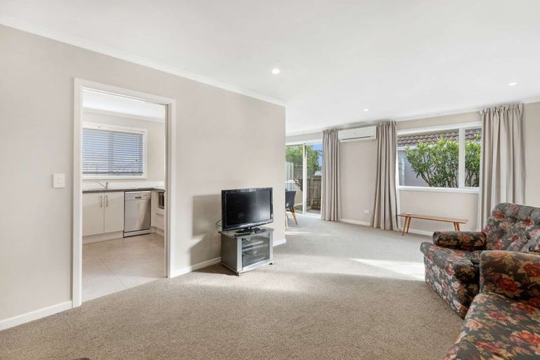 Photo of property in 24a Rata Street, Roslyn, Palmerston North, 4414