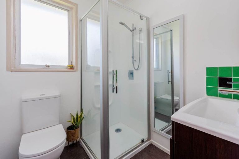 Photo of property in 36 Powrie Street, Glenfield, Auckland, 0629