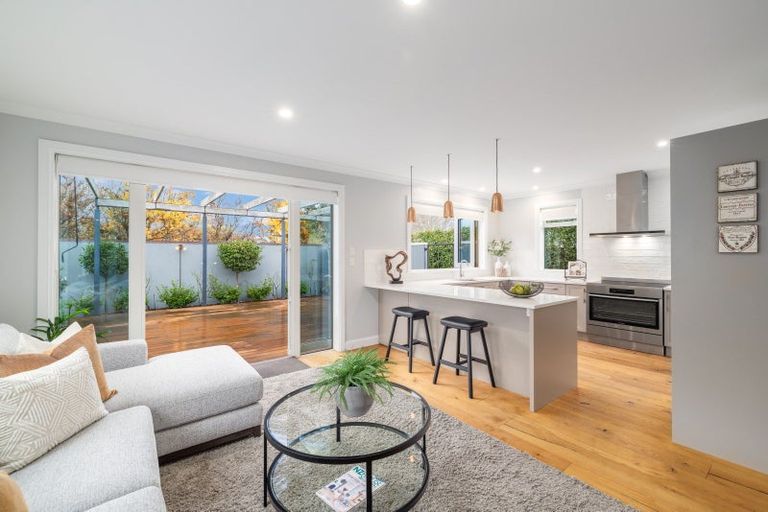 Photo of property in 42 Normans Road, Strowan, Christchurch, 8052