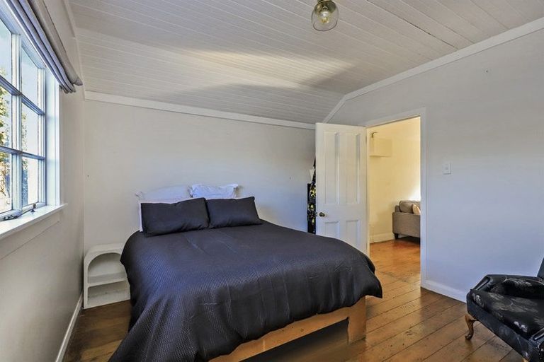 Photo of property in 2/707 Queen Street East, Parkvale, Hastings, 4122