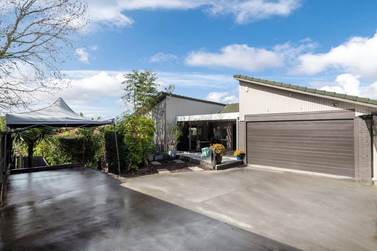 Photo of property in 127 Oaktree Avenue, Browns Bay, Auckland, 0630
