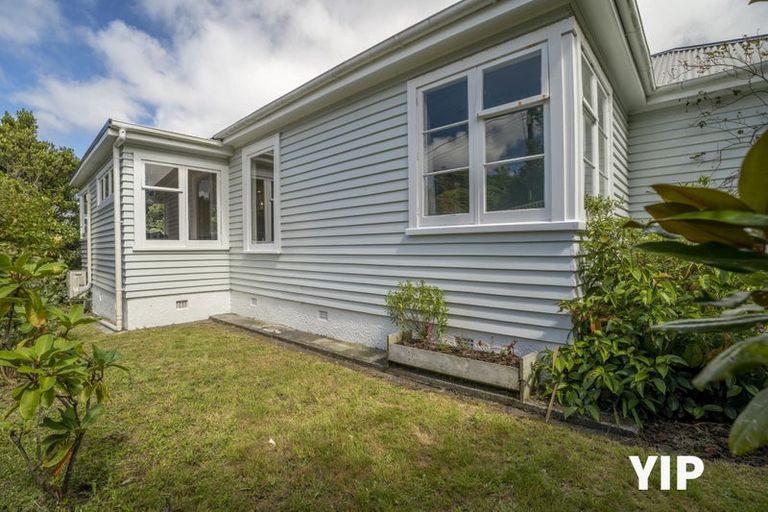 Photo of property in 94 Woodland Road, Johnsonville, Wellington, 6037