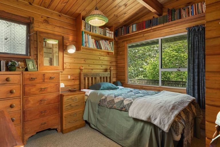 Photo of property in 15 Webster Place, Picton, 7220