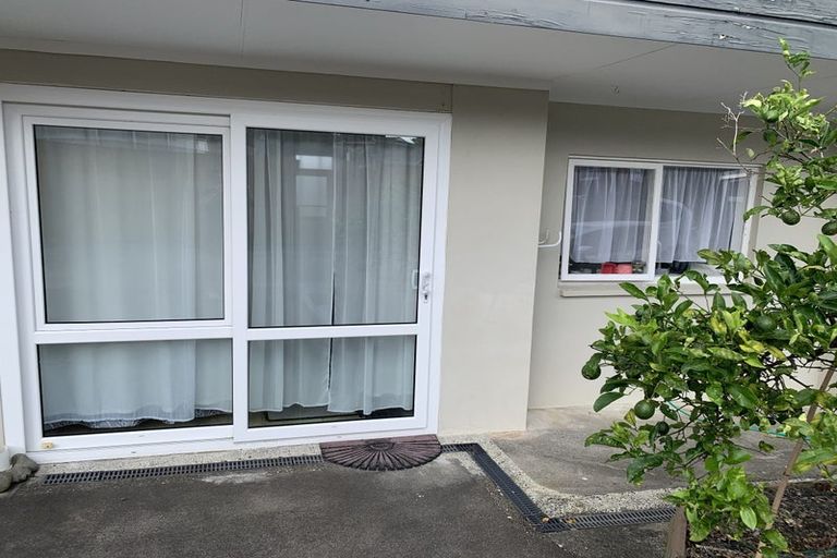 Photo of property in 2/7 Pinero Place, Bucklands Beach, Auckland, 2014