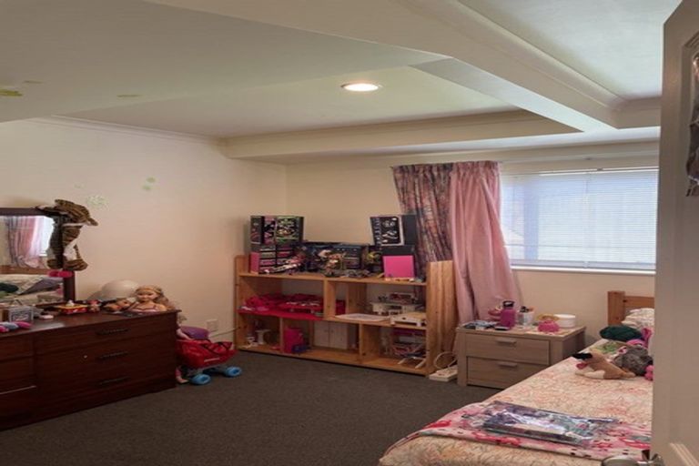 Photo of property in 54 Ian Sage Avenue, Long Bay, Auckland, 0630