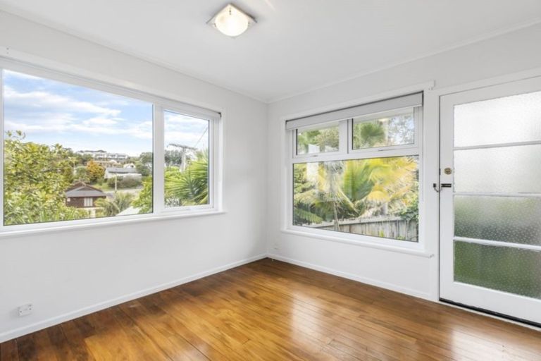 Photo of property in 2/710 Beach Road, Browns Bay, Auckland, 0630