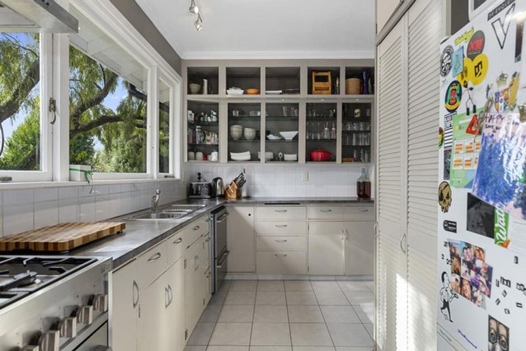 Photo of property in 126 Newcastle Road, Dinsdale, Hamilton, 3204