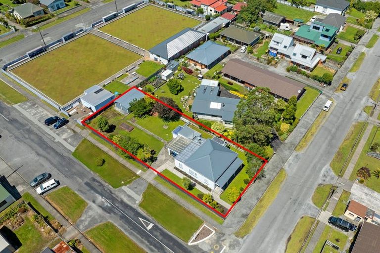 Photo of property in 133 Russell Street, Westport, 7825