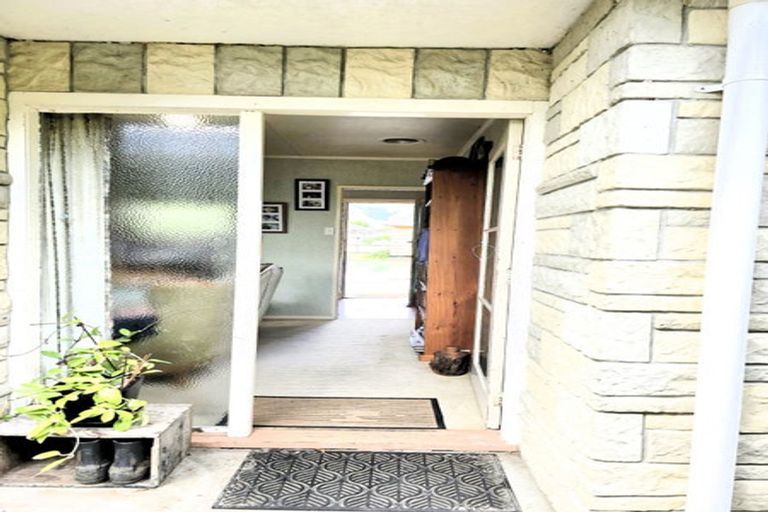 Photo of property in 5 Bush Street, Paeroa, 3600