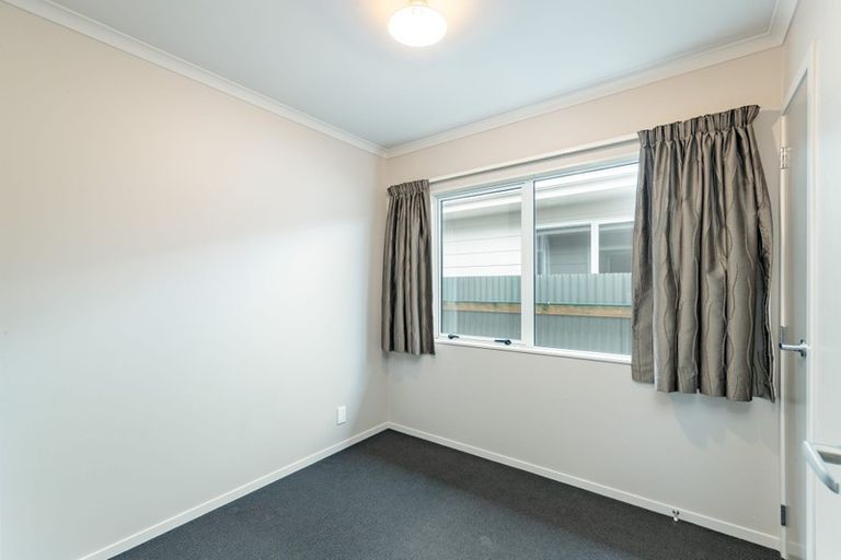 Photo of property in 6c Pokaka Street, Birchville, Upper Hutt, 5018