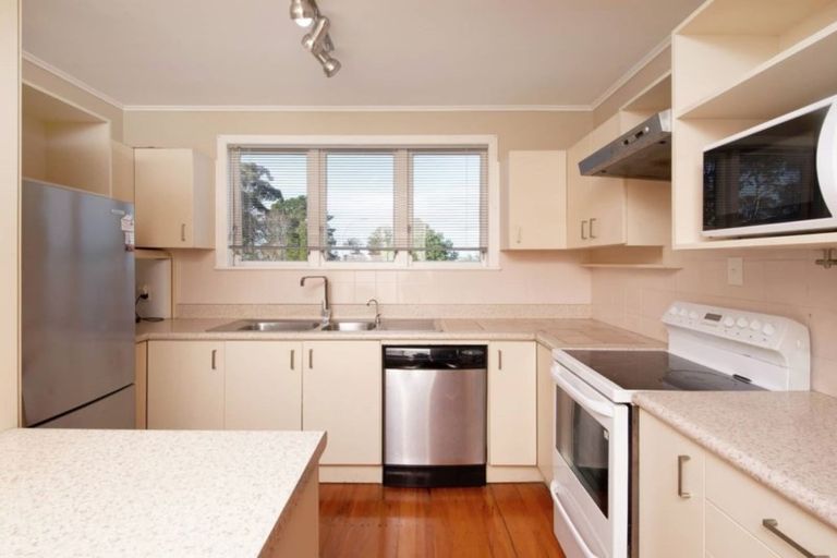 Photo of property in 7 Wanaka Place, Pakuranga Heights, Auckland, 2010