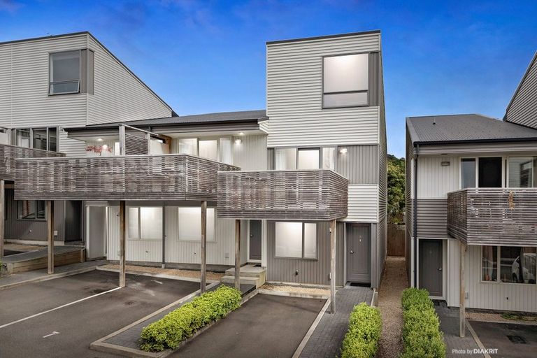 Photo of property in 8/31 Princess Terrace, Newtown, Wellington, 6021