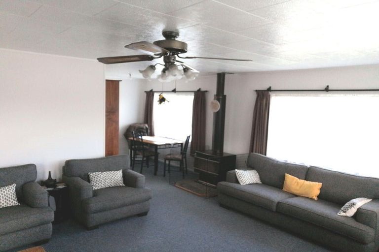 Photo of property in 221 Mahia Road, Wattle Downs, Auckland, 2103