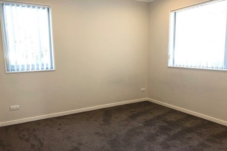 Photo of property in 19 Lynden Avenue, Hillcrest, Auckland, 0627