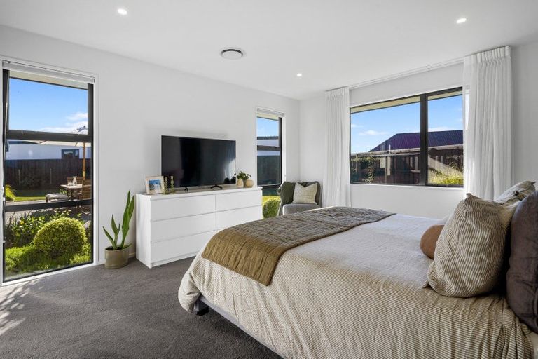 Photo of property in 8 Hotere Street, Rangiora, 7400