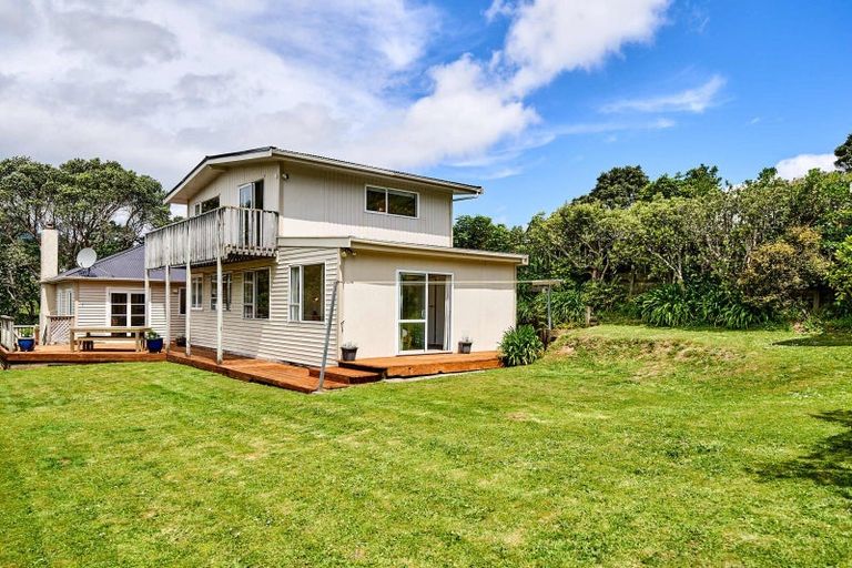 Photo of property in 72 Rawhiti Road, Pukerua Bay, 5026