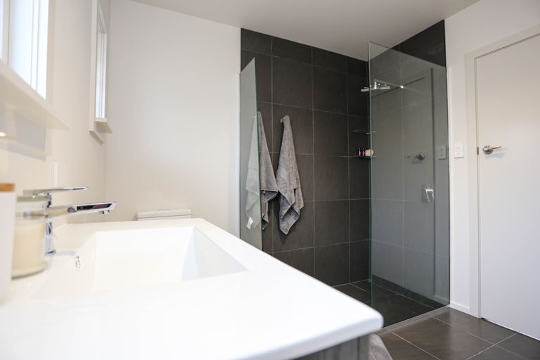 Photo of property in 4 Cromer Place, New Brighton, Christchurch, 8062