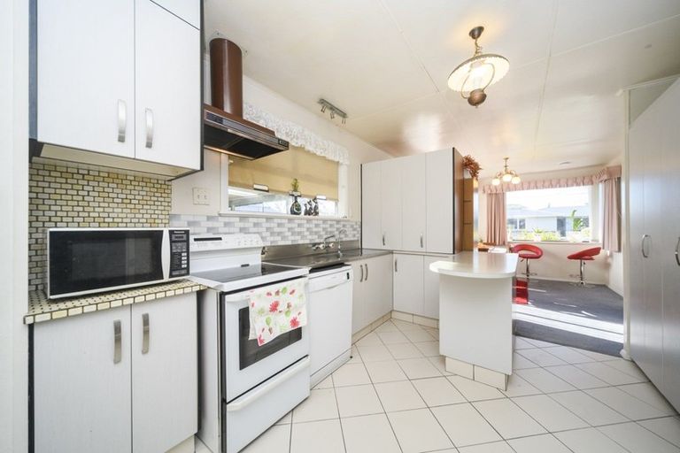 Photo of property in 36 Aspiring Avenue, Milson, Palmerston North, 4414